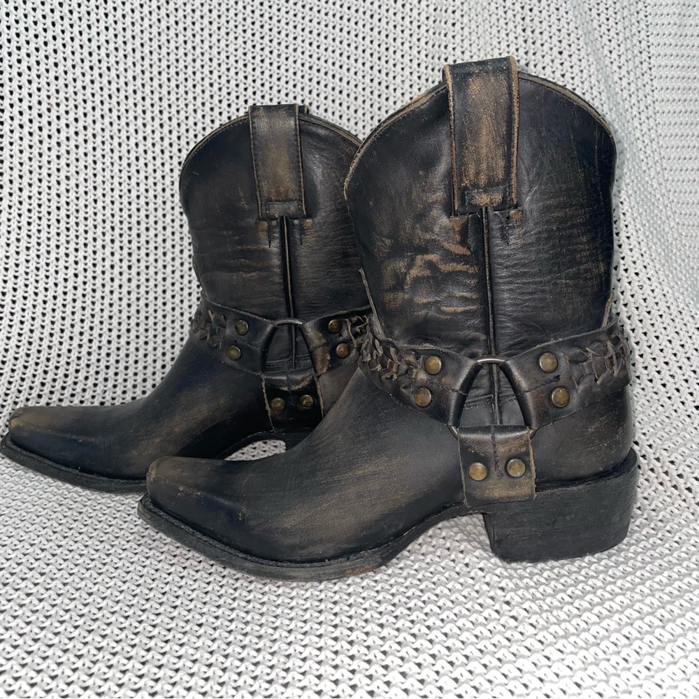 Idyllwind Black Distressed Western Boots